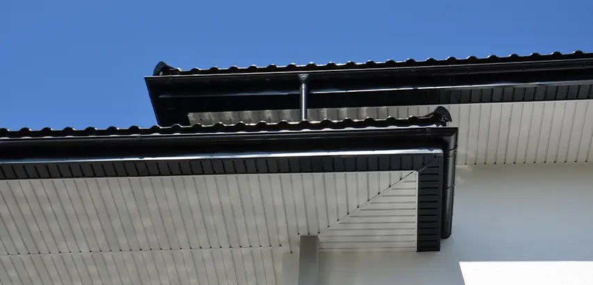 Roof Overhang Repair in Bolingbrook