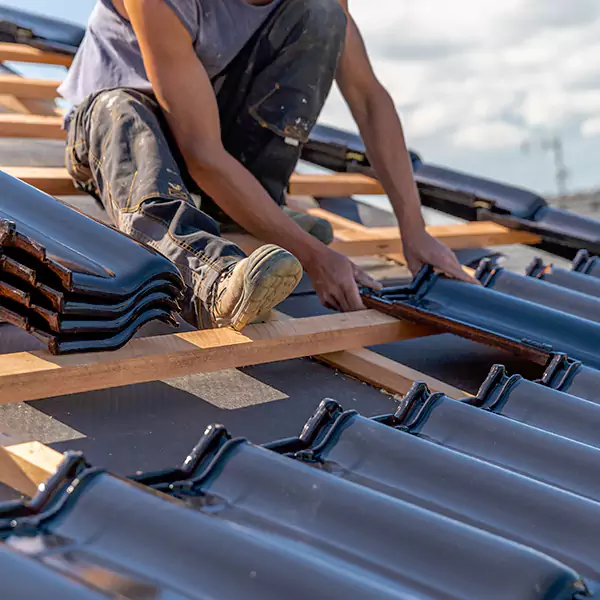 Why Bolingbrook, IL Homeowners Choose Bolingbrook Roofing Pros for Hail Damage Repairs?